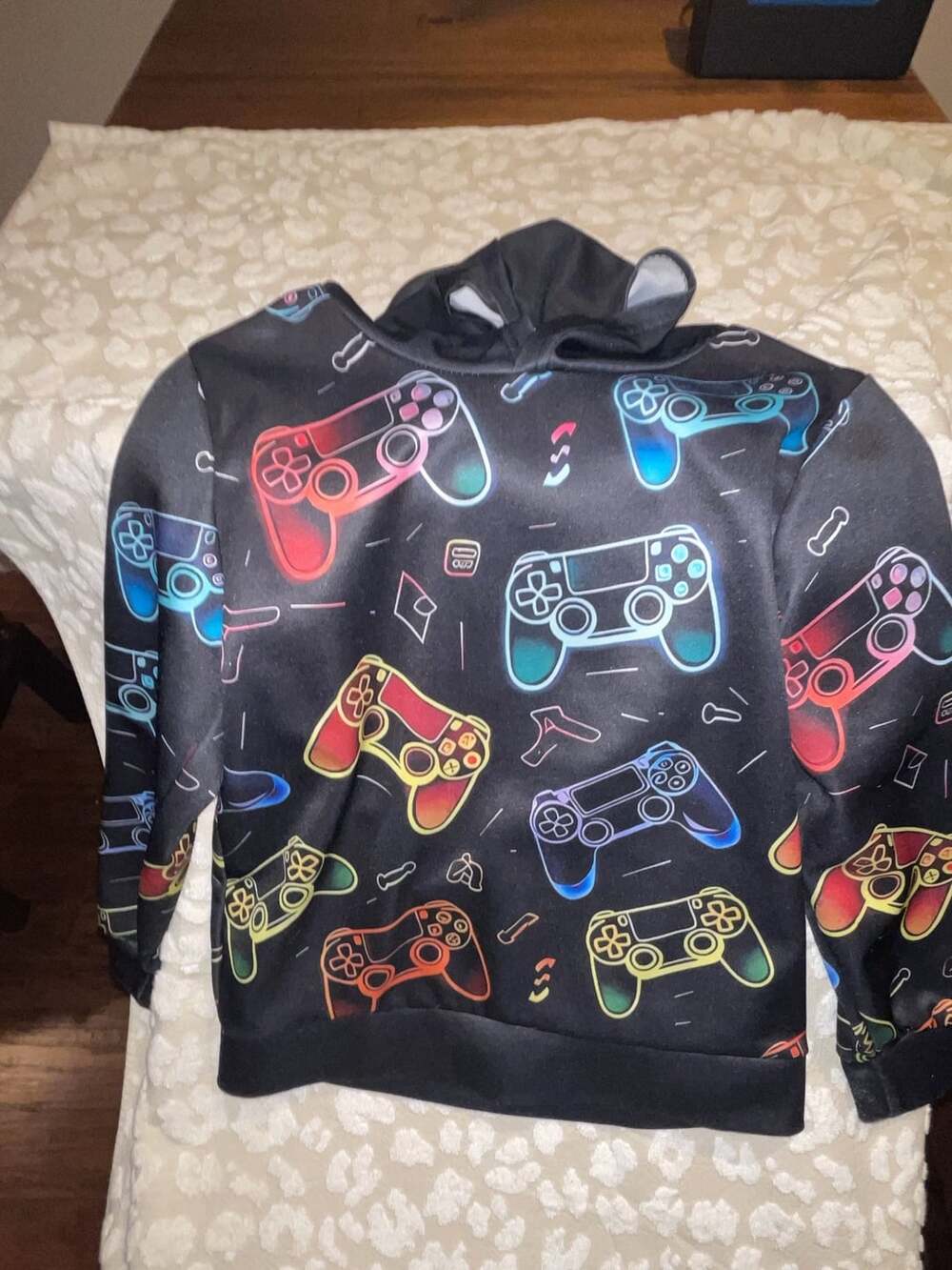Kids Gaming Controller Print Neon Black Hoodie Sweatshirt Size 7-8Y